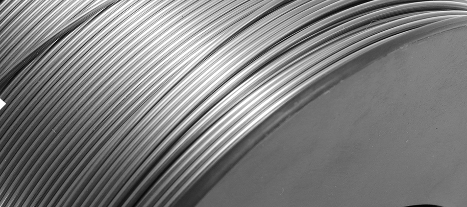 Roestvrijstalen spoel en bedieningspijpleiding